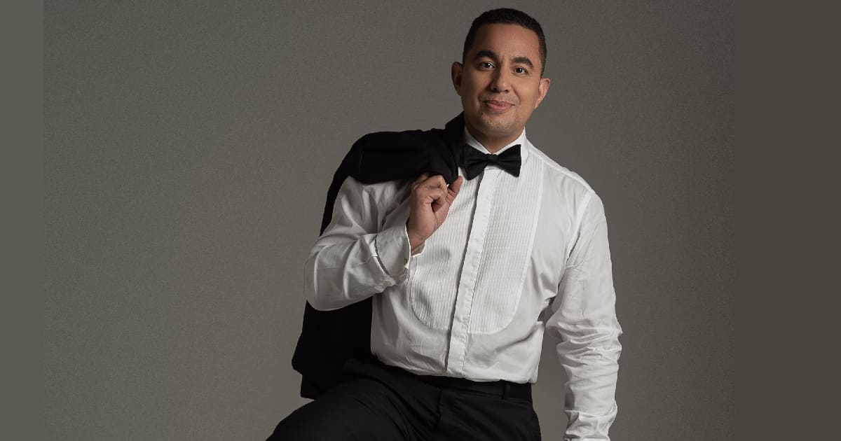 Invitación de Felipe Peláez a su concierto sinfónico en el Teatro Colsubsidio.