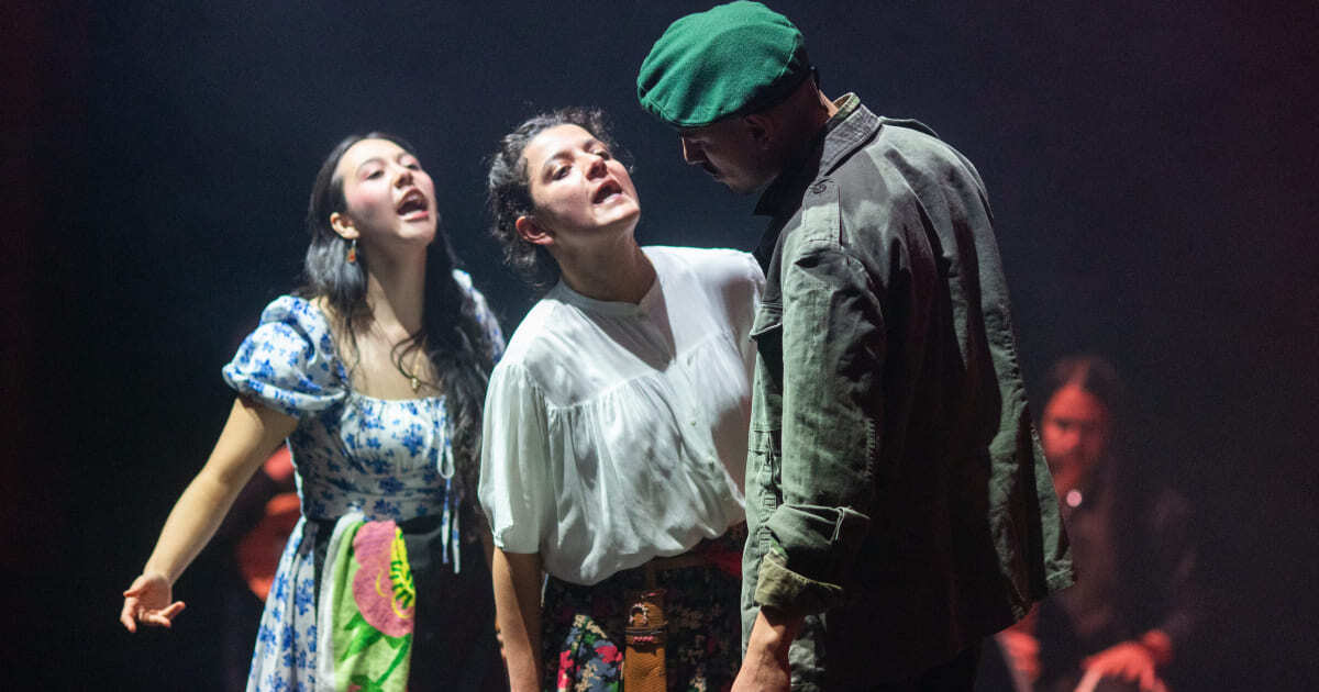 La Agrupación Artística de Teatro del Teatro Colsubsidio y el Teatro Petra presentan Susurros del Altiplano.
