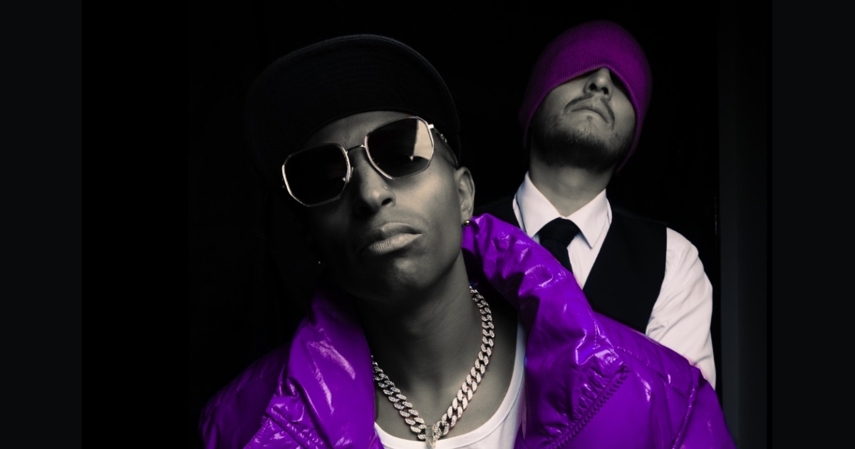 Yoky Barrios y El Barragán durante una presentación de rap en el Festival Internacional de Hip Hop.
